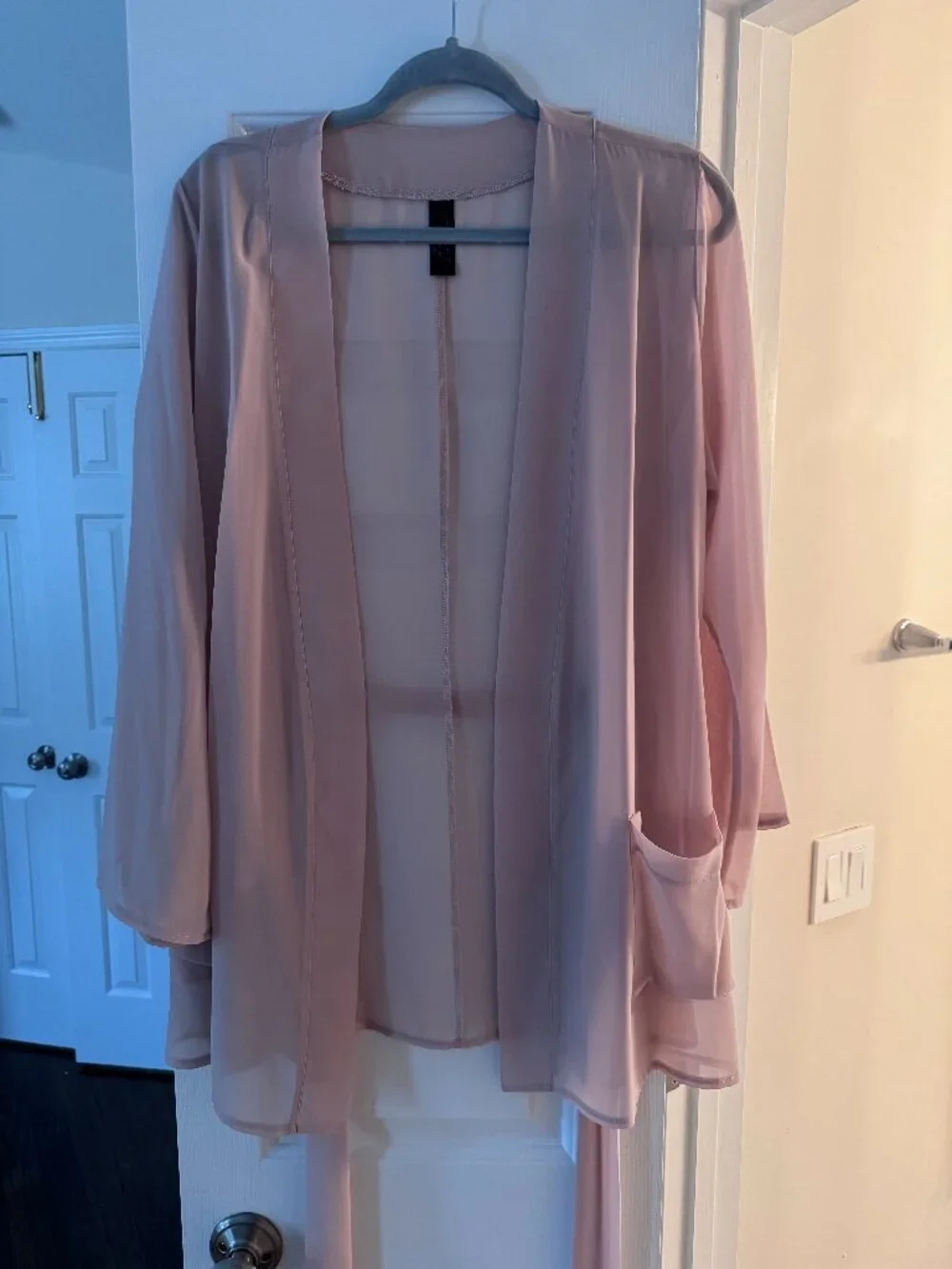 NWOT Bluebella Robe Medium - Picture 6 of 7